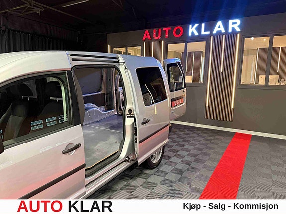 Volkswagen Caddy Maxi 16 of 30