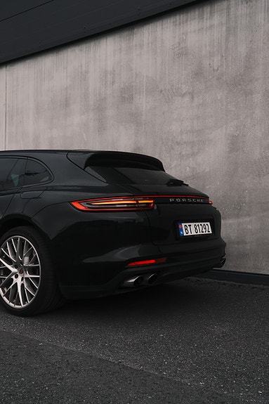 Porsche Panamera 4 8 of 29