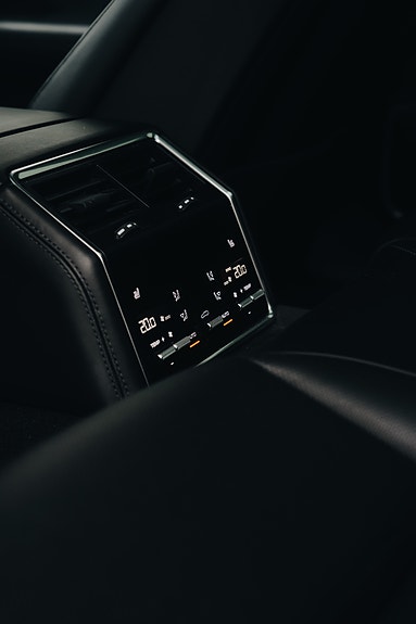 Porsche Panamera 4 28 of 29
