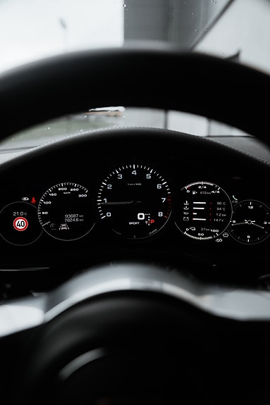 Porsche Panamera 4 19 of 29