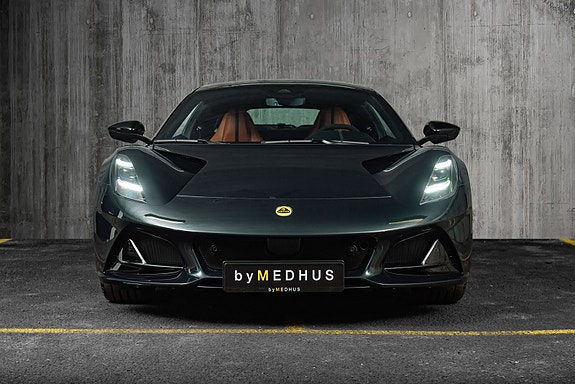 Lotus Emira 4 of 5