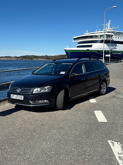 Volkswagen Passat 3 of 13