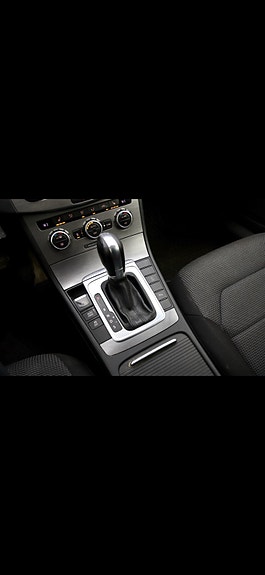 Volkswagen Passat 12 of 13