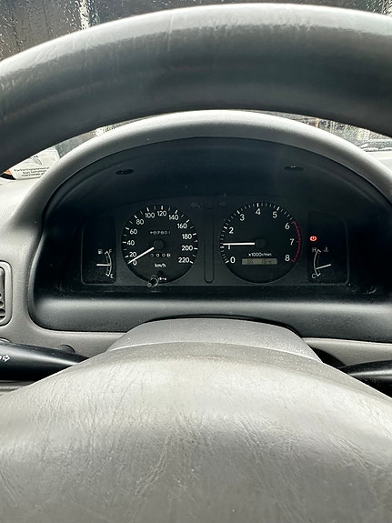 Toyota Corolla 10 of 13