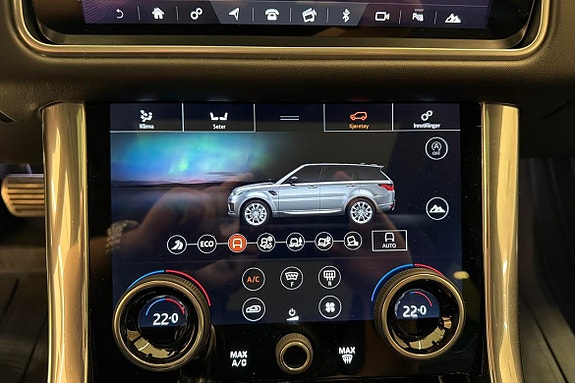 Land Rover Range Rover Sport 12 of 19