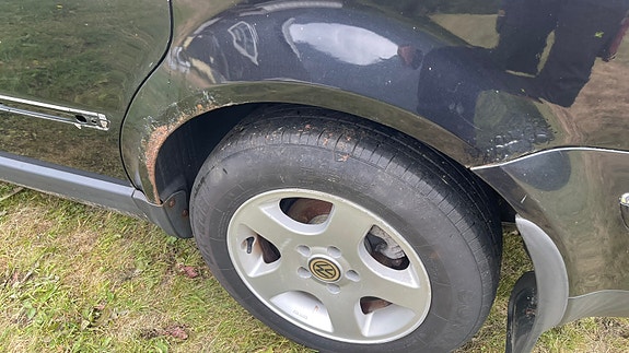 Volkswagen Passat 16 of 24