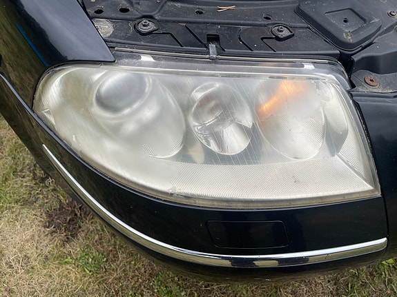Volkswagen Passat 23 of 24