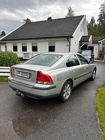 Volvo S60 7 of 12