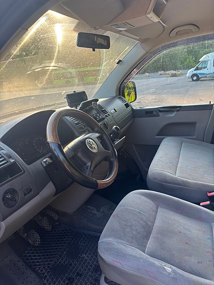 Volkswagen Transporter 8 of 17