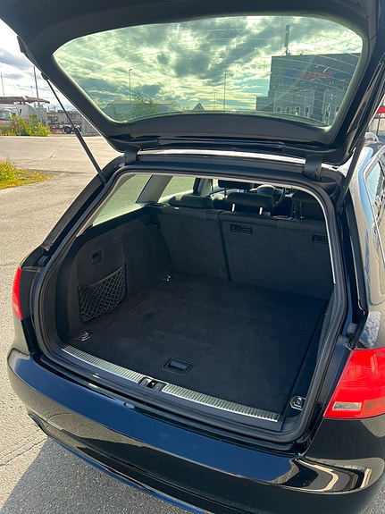 Audi A4 28 of 30