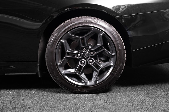 Dodge Charger 13 of 30