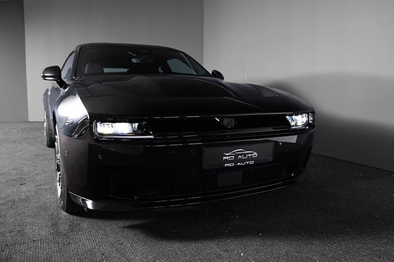 Dodge Charger 9 of 30