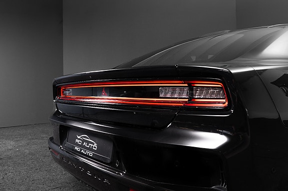 Dodge Charger 6 of 30