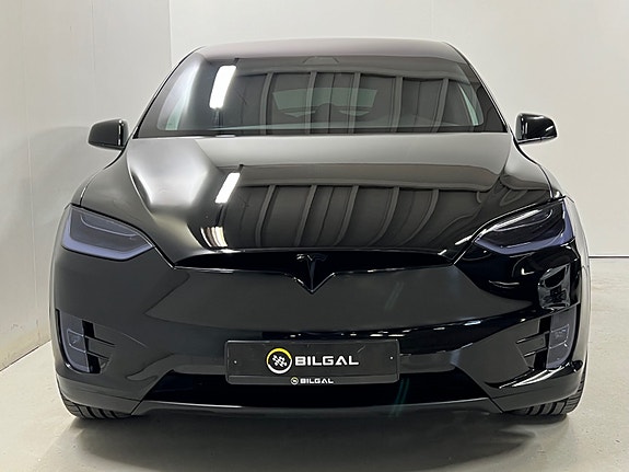 Tesla Model X 2 of 30
