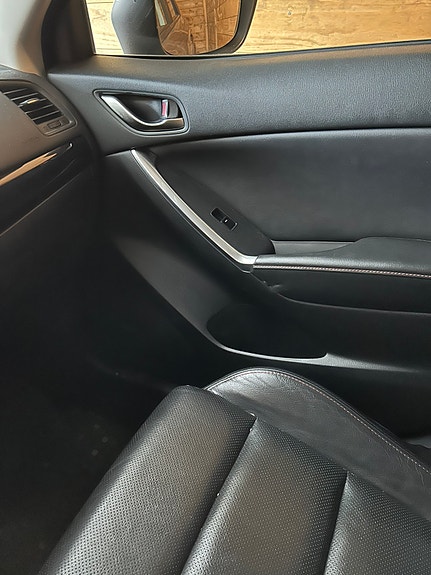 Mazda CX-5 12 of 16