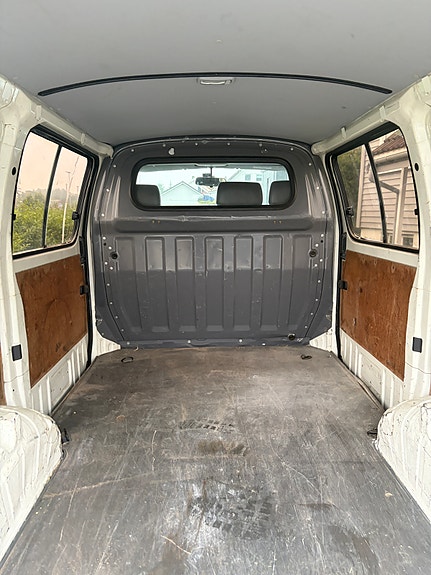 Toyota HiAce 13 of 15