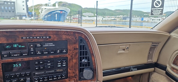 Buick Riviera 16 of 30