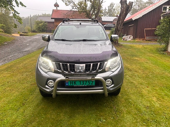 Mitsubishi L200 Club Cab 9 of 24
