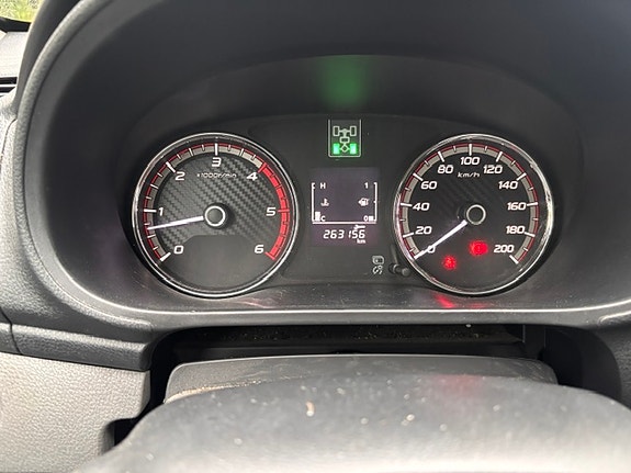 Mitsubishi L200 Club Cab 19 of 24