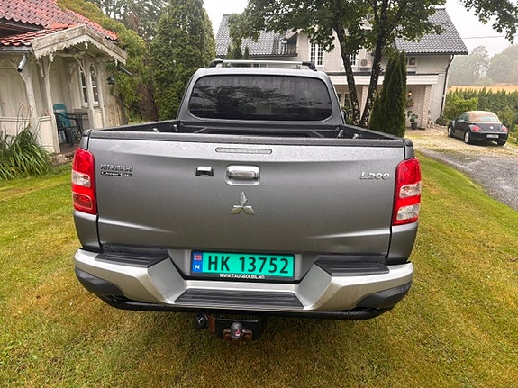 Mitsubishi L200 Club Cab 6 of 24