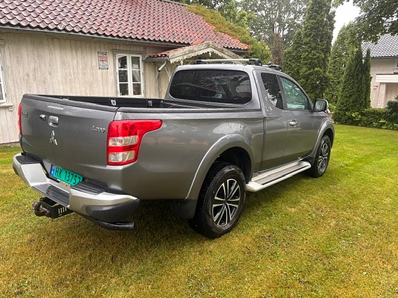 Mitsubishi L200 Club Cab 3 of 24
