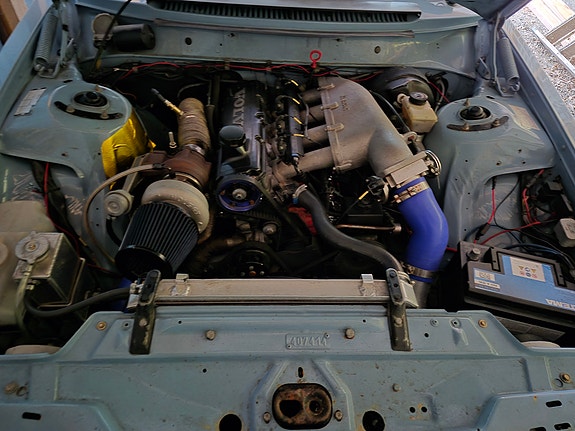 Volvo 242 5 of 10