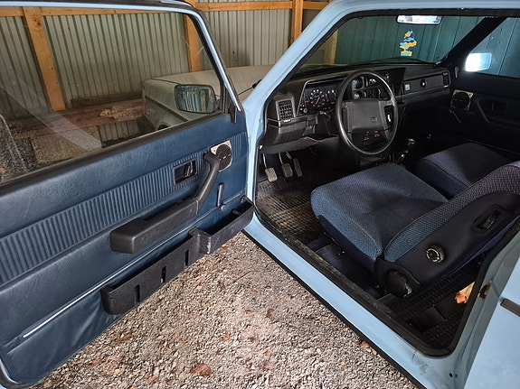 Volvo 242 7 of 10