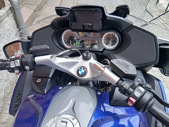 BMW R 1200 RT 4 of 10
