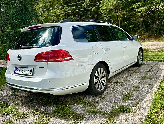 Volkswagen Passat 7 of 12