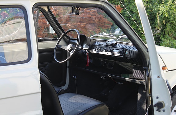Fiat 126 P 13 of 30