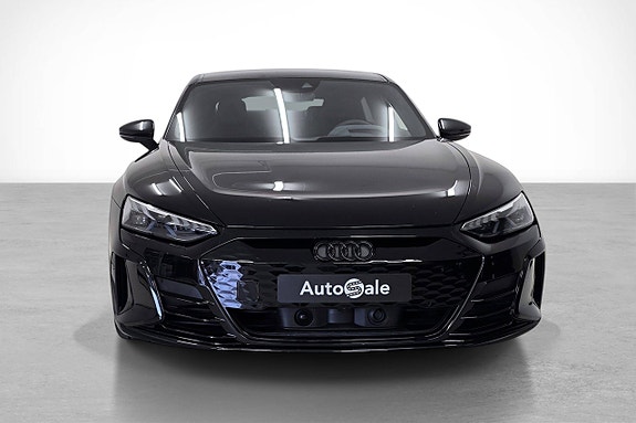 Audi e-tron GT 9 of 30