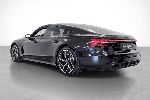 Audi e-tron GT 4 of 30