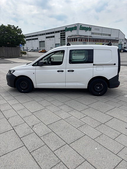 Volkswagen Caddy 4 of 5