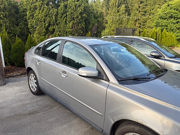 Volvo S40 3 of 9