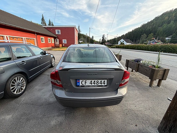 Volvo S40 4 of 9