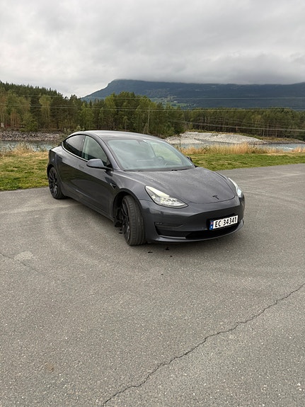 Tesla Model 3 5 of 20