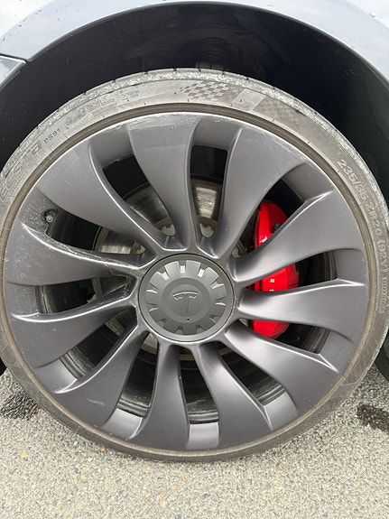 Tesla Model 3 16 of 20