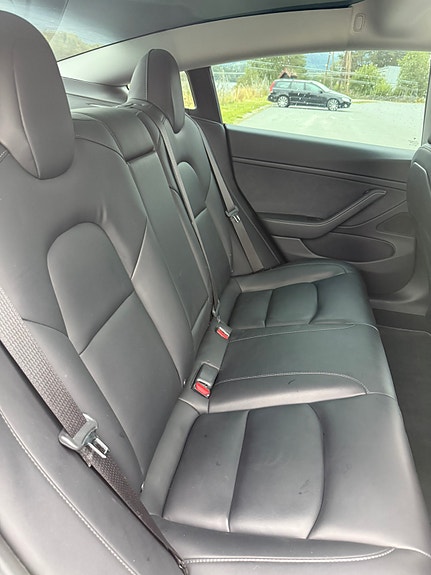 Tesla Model 3 11 of 20