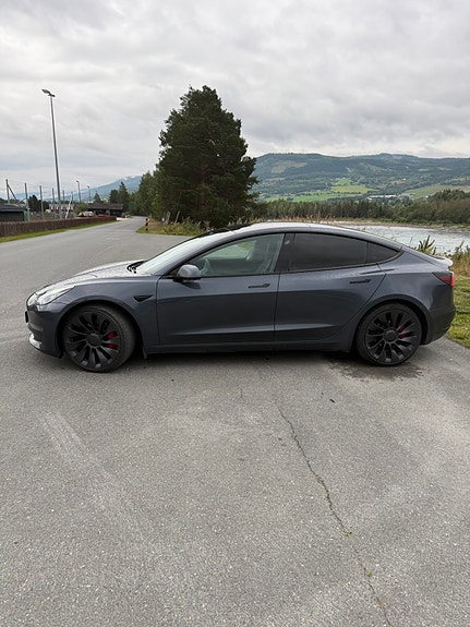 Tesla Model 3 2 of 20
