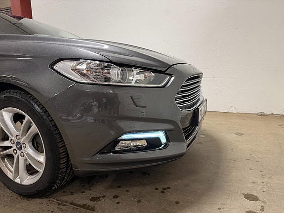 Ford Mondeo 16 of 30