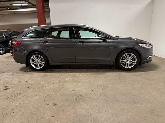 Ford Mondeo 15 of 30