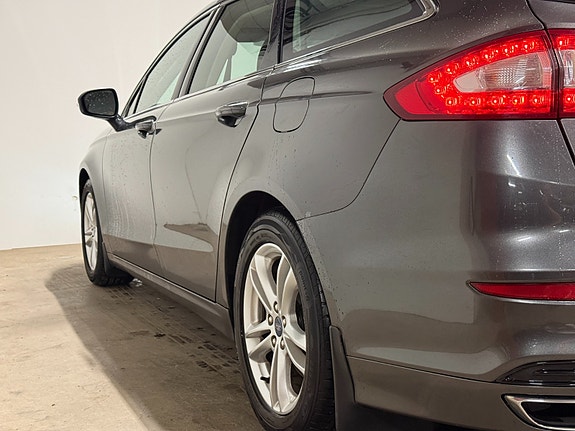 Ford Mondeo 14 of 30