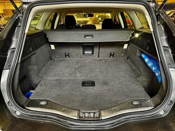 Ford Mondeo 23 of 30