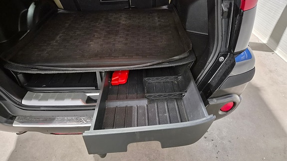 Nissan X-Trail 25 of 29