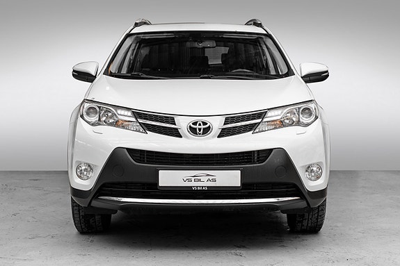 Toyota RAV4 3 of 28