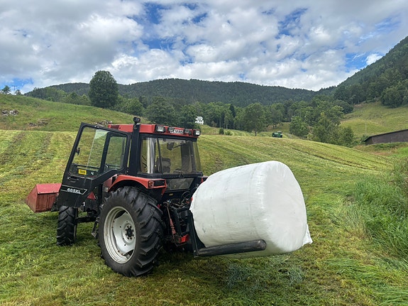 CASE IH 685 XL 2 of 15