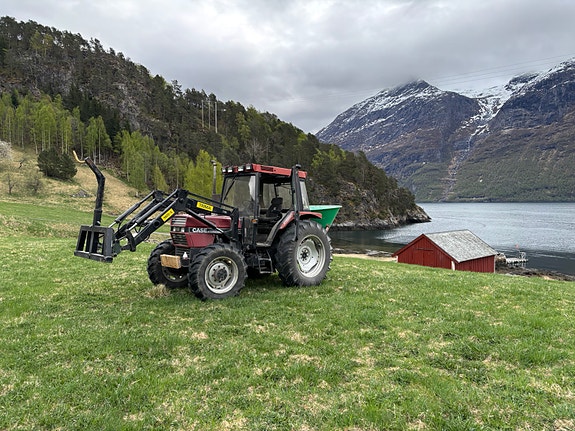 CASE IH 685 XL 6 of 15