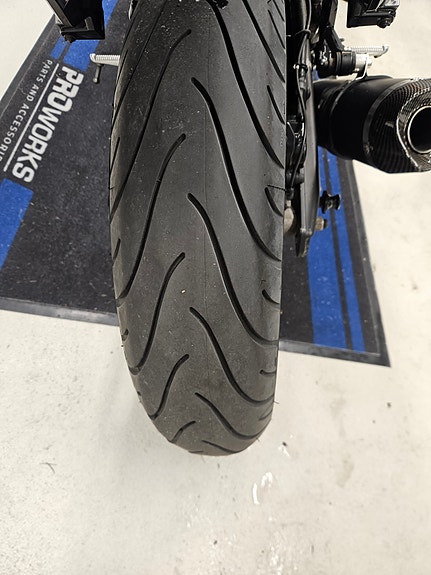Yamaha YZF-R 125 9 of 12