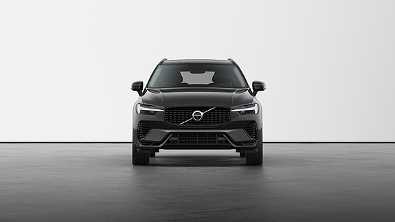 Volvo XC60 3 of 26