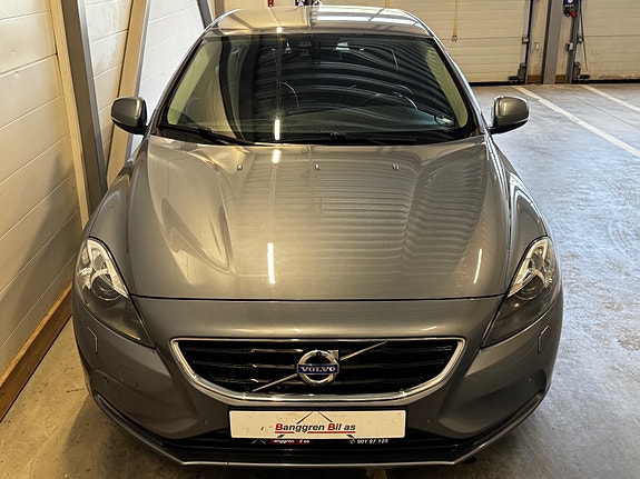 Volvo V40 6 of 30